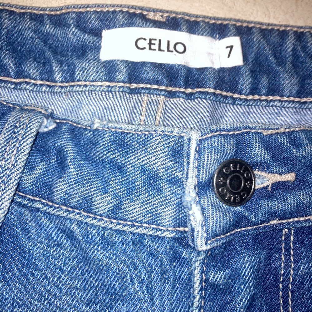 CELLO JEAN SIZE 7 fringe ankle high rise